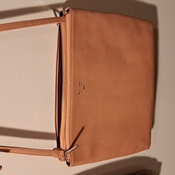 Matt & Nat Handbags - #58 NWOT Matt & Nat  Pink Vegan Leather Crossbody Bag
